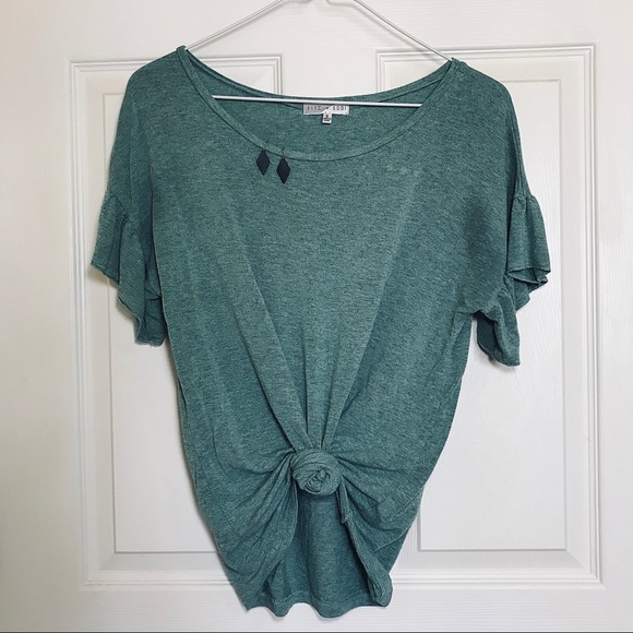 Pale Green Flowy Top - Picture 3 of 5